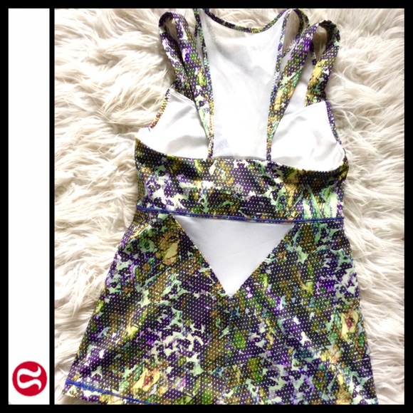 LuLuLemon Running in the City Tank Top - Picture 9 of 11